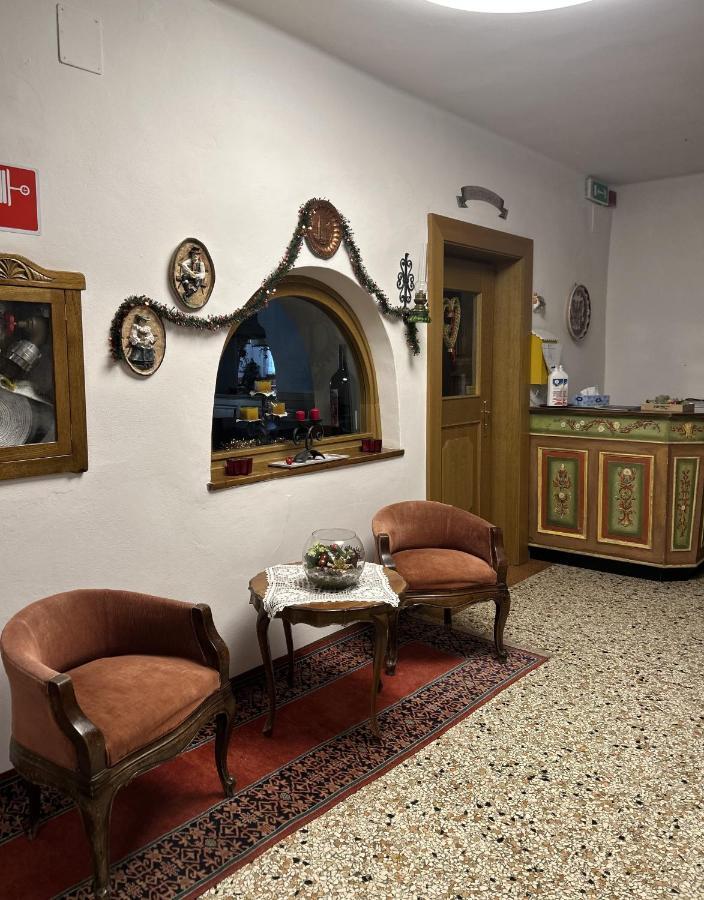 Roter Adler Hotel Caldaro Bagian luar foto